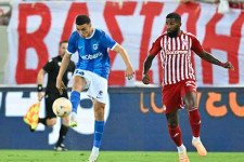 Soi kèo Genk vs Olympiakos Piraeus, nhận định 1h00 ngày 18/8